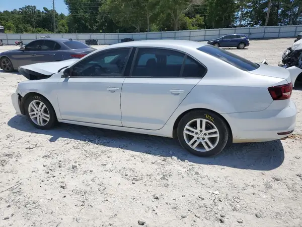 3VW2B7AJ3JM258415 2018 VOLKSWAGEN JETTA - Image 2