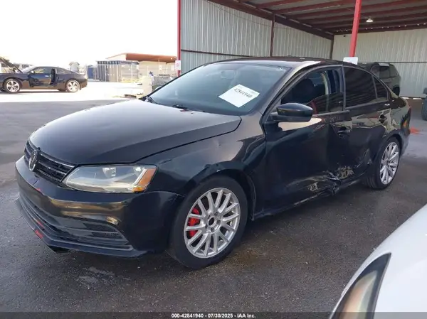 3VW2B7AJ3JM259175 2018 VOLKSWAGEN JETTA - Image 2