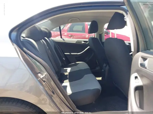 3VW2B7AJ3JM260570 2018 VOLKSWAGEN JETTA - Image 8