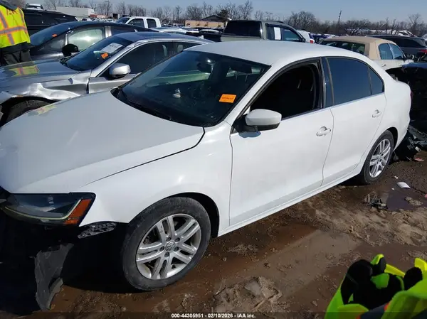 3VW2B7AJ4HM207824 2017 VOLKSWAGEN JETTA - Image 2