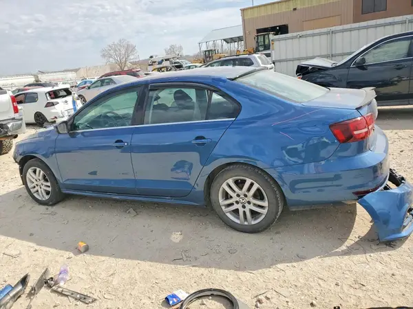 3VW2B7AJ4HM213557 2017 VOLKSWAGEN JETTA - Image 2
