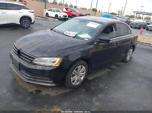 3VW2B7AJ4HM218242 2017 VOLKSWAGEN JETTA - Image 2