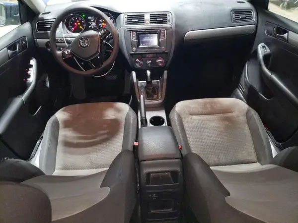 3VW2B7AJ4HM218676 2017 VOLKSWAGEN JETTA - Image 8