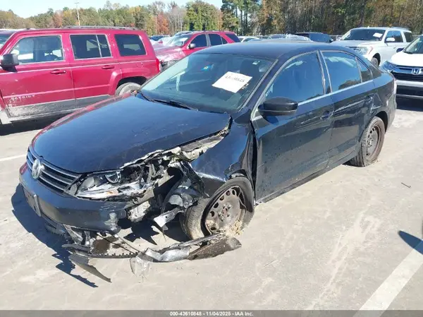 3VW2B7AJ4HM227846 2017 VOLKSWAGEN JETTA - Image 2