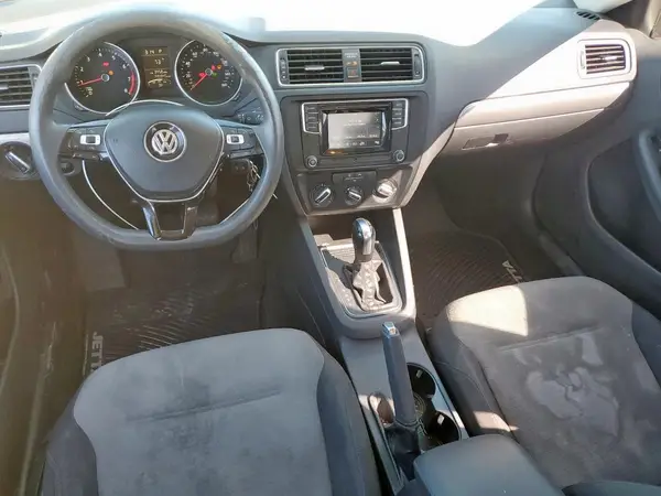 3VW2B7AJ4HM230164 2017 VOLKSWAGEN JETTA - Image 8