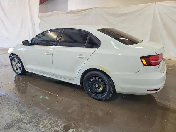 3VW2B7AJ4HM257185 2017 VOLKSWAGEN JETTA - Image 2