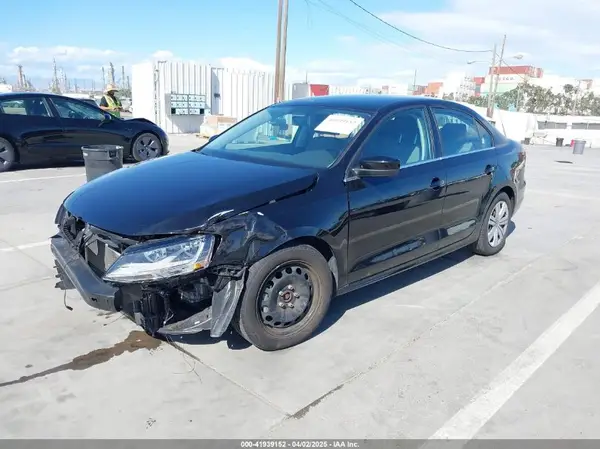 3VW2B7AJ4HM261110 2017 VOLKSWAGEN JETTA - Image 2