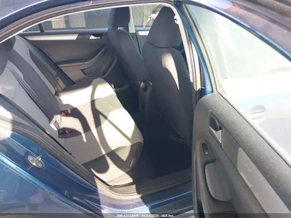 3VW2B7AJ4HM269353 2017 VOLKSWAGEN JETTA - Image 8