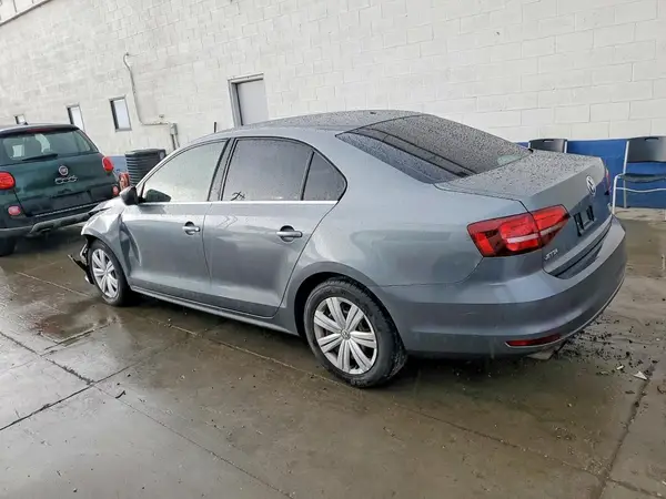 3VW2B7AJ4HM287366 2017 VOLKSWAGEN JETTA - Image 2