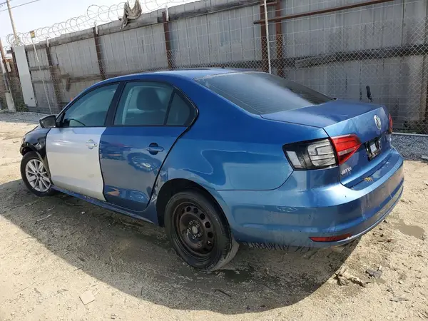 3VW2B7AJ4HM298240 2017 VOLKSWAGEN JETTA - Image 2