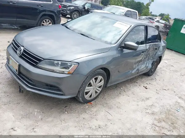 3VW2B7AJ4HM29871 2017 VOLKSWAGEN JETTA - Image 2