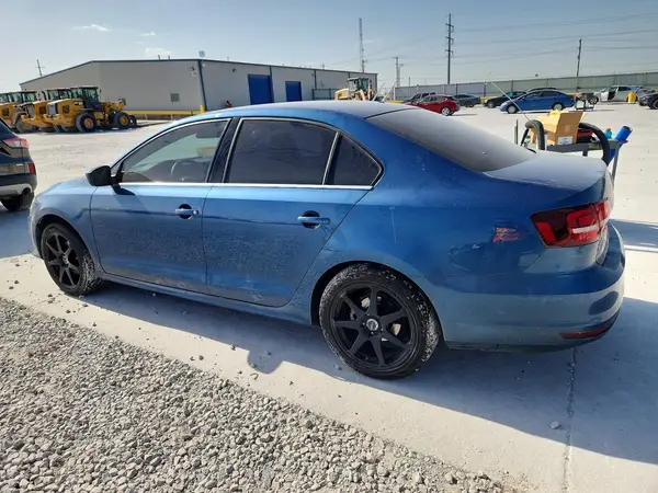 3VW2B7AJ4HM301878 2017 VOLKSWAGEN JETTA - Image 2