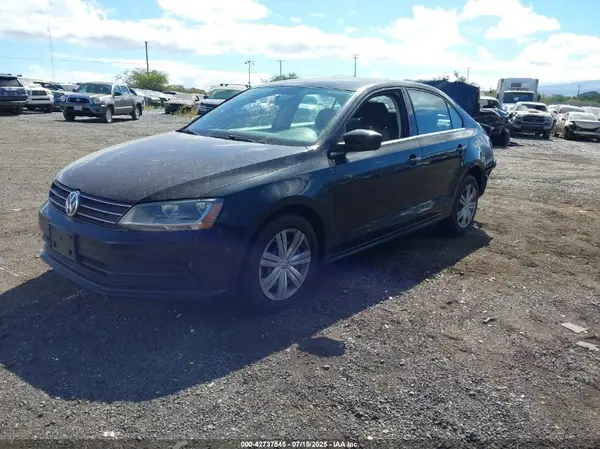 3VW2B7AJ4HM315800 2017 VOLKSWAGEN JETTA - Image 2