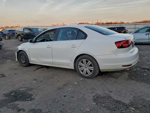 3VW2B7AJ4HM325999 2017 VOLKSWAGEN JETTA - Image 2