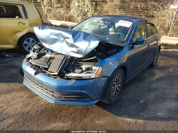 3VW2B7AJ4HM326571 2017 VOLKSWAGEN JETTA - Image 2
