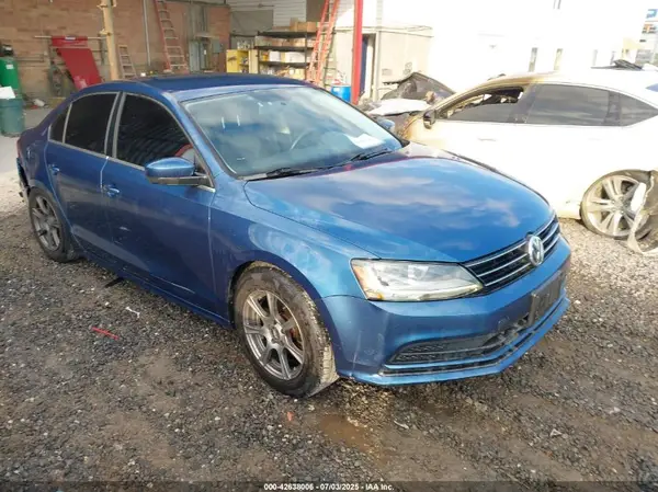 3VW2B7AJ4HM326716 2017 VOLKSWAGEN JETTA - Image 1