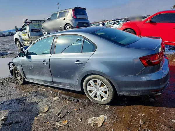 3VW2B7AJ4HM331835 2017 VOLKSWAGEN JETTA - Image 2