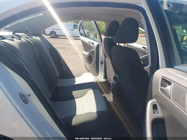 3VW2B7AJ4HM334329 2017 VOLKSWAGEN JETTA - Image 8