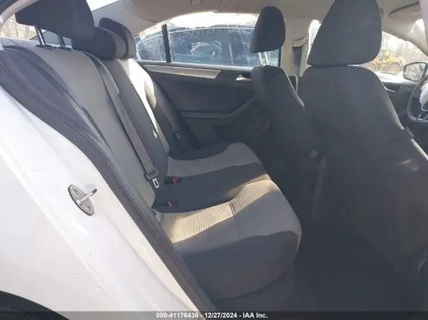 3VW2B7AJ4HM337571 2017 VOLKSWAGEN JETTA - Image 8