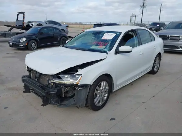 3VW2B7AJ4HM340356 2017 VOLKSWAGEN JETTA - Image 2