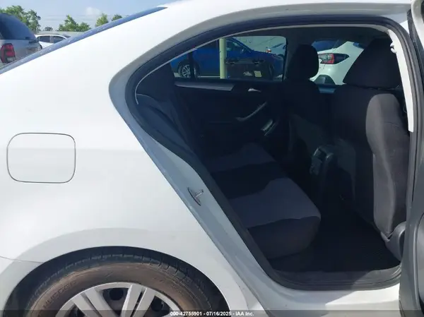 3VW2B7AJ4HM344259 2017 VOLKSWAGEN JETTA - Image 8