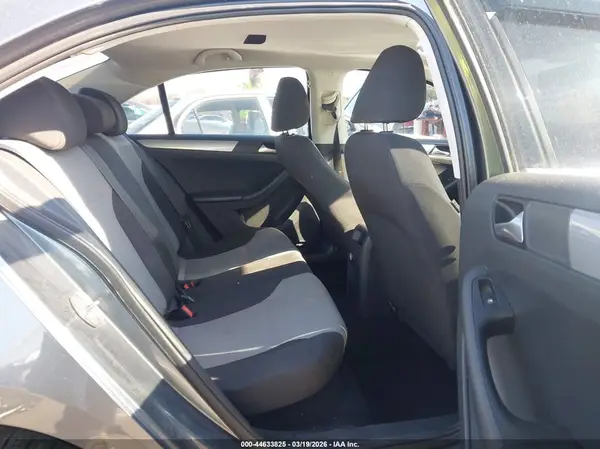 3VW2B7AJ4HM352751 2017 VOLKSWAGEN JETTA - Image 8