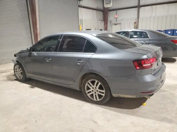 3VW2B7AJ4HM357349 2017 VOLKSWAGEN JETTA - Image 2