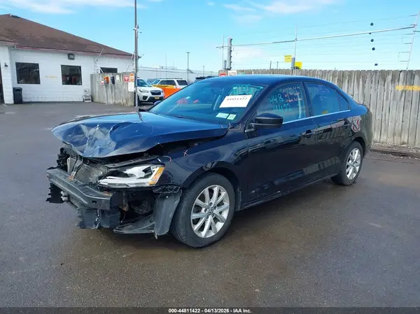 3VW2B7AJ4HM359800 2017 VOLKSWAGEN JETTA - Image 2