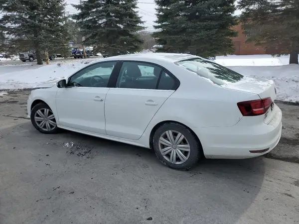 3VW2B7AJ4HM364009 2017 VOLKSWAGEN JETTA - Image 2