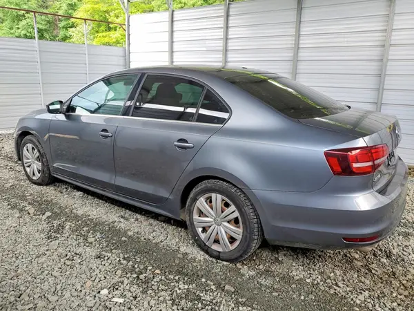 3VW2B7AJ4HM368190 2017 VOLKSWAGEN JETTA - Image 2