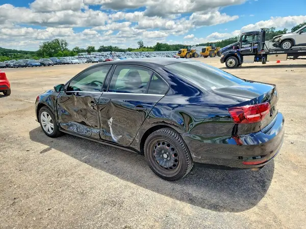 3VW2B7AJ4HM379268 2017 VOLKSWAGEN JETTA - Image 2