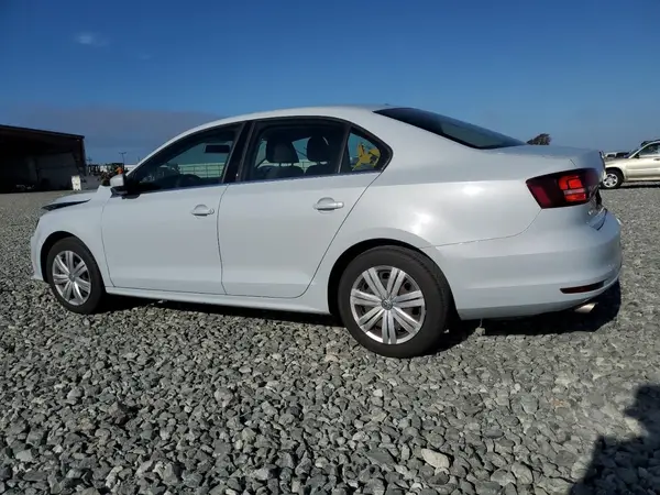3VW2B7AJ4HM388360 2017 VOLKSWAGEN JETTA - Image 2