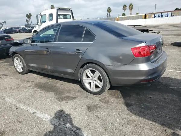 3VW2B7AJ4HM395342 2017 VOLKSWAGEN JETTA - Image 2