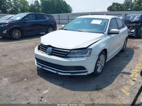3VW2B7AJ4HM403696 2017 VOLKSWAGEN JETTA - Image 2