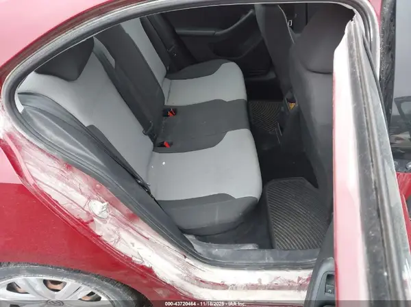 3VW2B7AJ4HM403908 2017 VOLKSWAGEN JETTA - Image 8