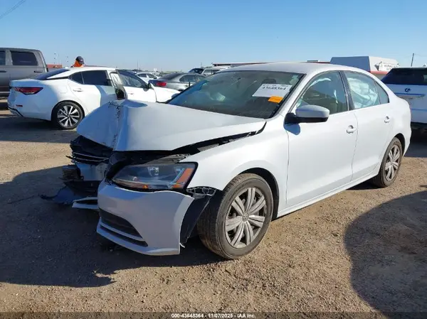 3VW2B7AJ4HM405285 2017 VOLKSWAGEN JETTA - Image 2