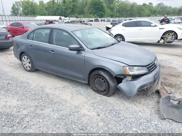 3VW2B7AJ4HM405643 2017 VOLKSWAGEN JETTA - Image 1