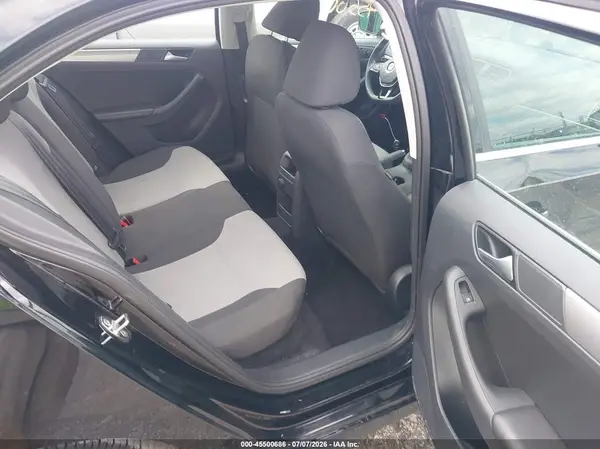 3VW2B7AJ4HM405772 2017 VOLKSWAGEN JETTA - Image 8