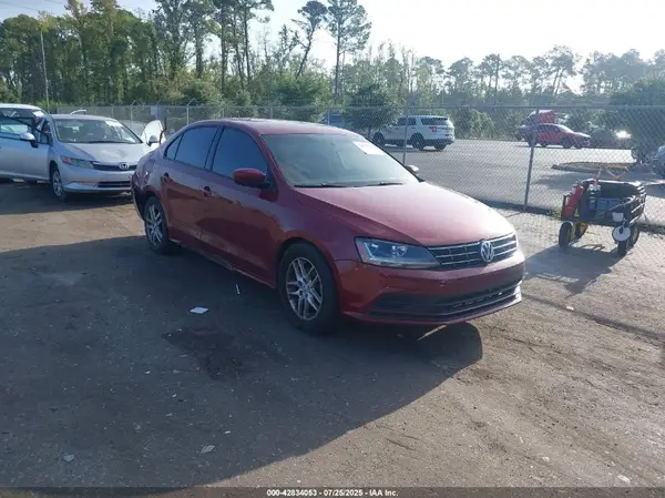 3VW2B7AJ4JM212480 2018 VOLKSWAGEN JETTA - Image 1