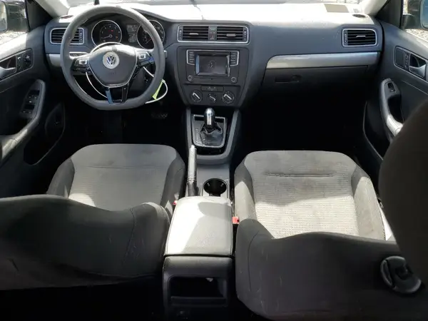 3VW2B7AJ4JM215492 2018 VOLKSWAGEN JETTA - Image 8