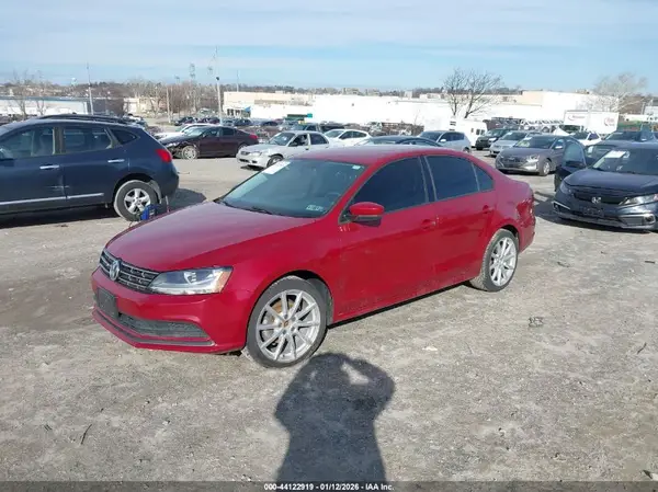 3VW2B7AJ4JM228209 2018 VOLKSWAGEN JETTA - Image 2