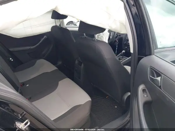 3VW2B7AJ4JM237279 2018 VOLKSWAGEN JETTA - Image 8
