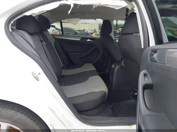 3VW2B7AJ4JM237315 2018 VOLKSWAGEN JETTA - Image 8