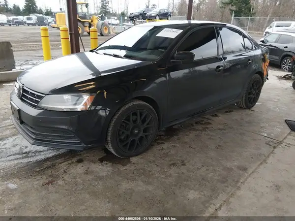 3VW2B7AJ4JM237525 2018 VOLKSWAGEN JETTA - Image 2