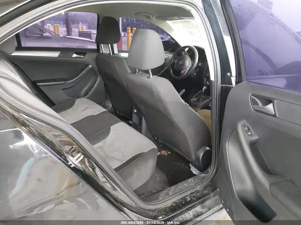 3VW2B7AJ4JM237525 2018 VOLKSWAGEN JETTA - Image 8
