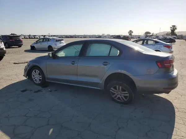 3VW2B7AJ4JM243034 2018 VOLKSWAGEN JETTA - Image 2