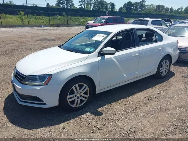 3VW2B7AJ4JM244832 2018 VOLKSWAGEN JETTA - Image 2