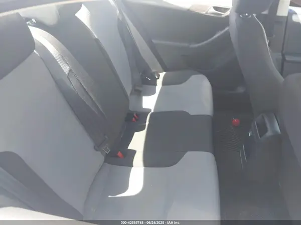 3VW2B7AJ4JM244832 2018 VOLKSWAGEN JETTA - Image 8