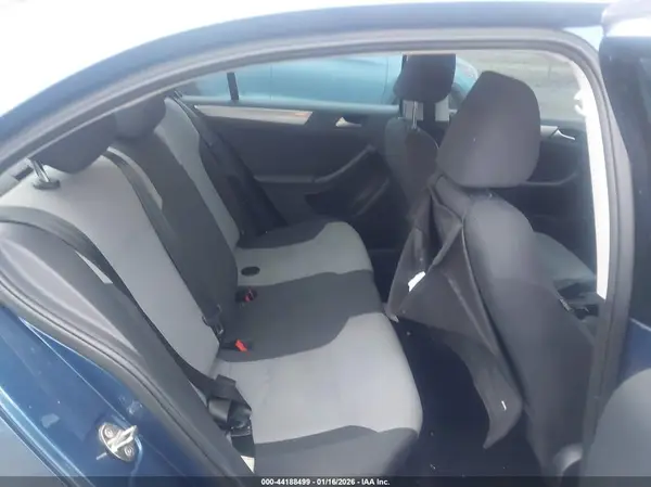 3VW2B7AJ4JM258942 2018 VOLKSWAGEN JETTA - Image 8