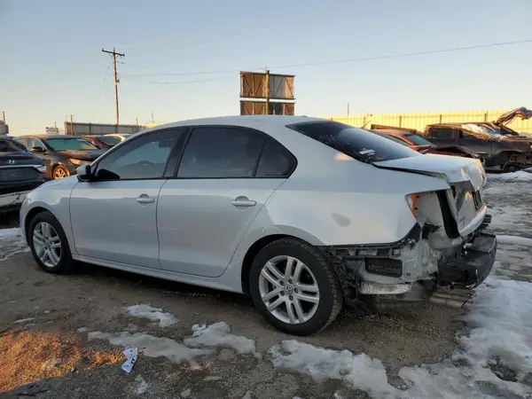 3VW2B7AJ4JM260187 2018 VOLKSWAGEN JETTA - Image 2
